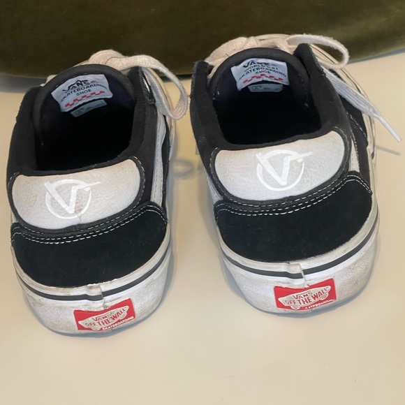 Rowan Vans - Picture 2 of 10